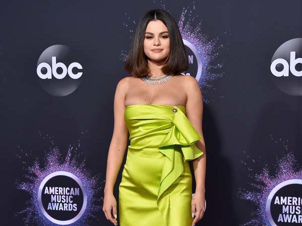 Selena Gomez AMAs